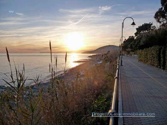 Passeggiata privata Arenzano Pineta